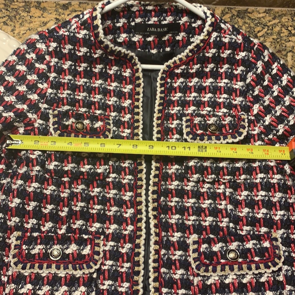 Zara Blazer - Picture 2 of 3